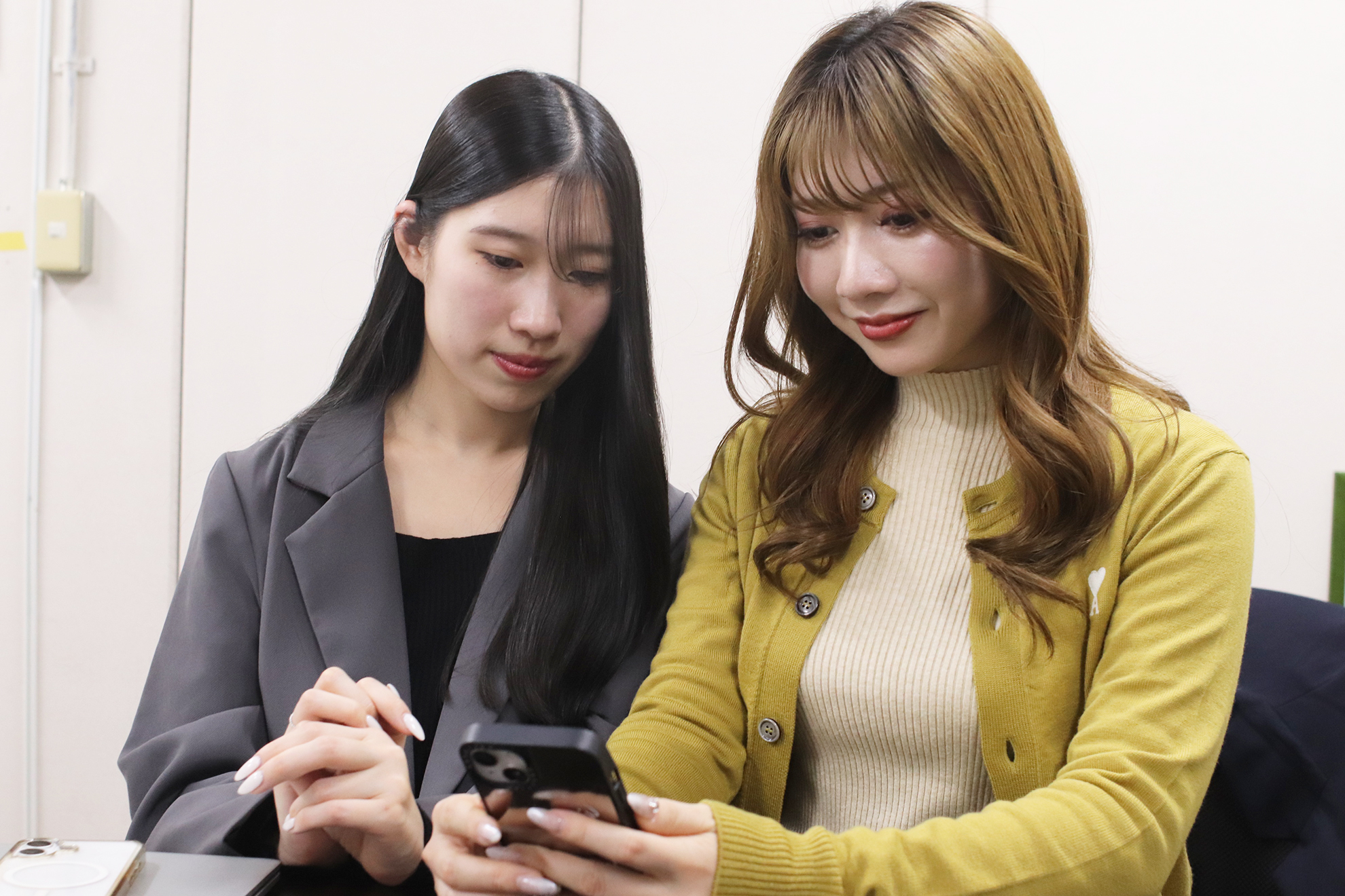 SNS採用を導入し、応募・認知を最大化