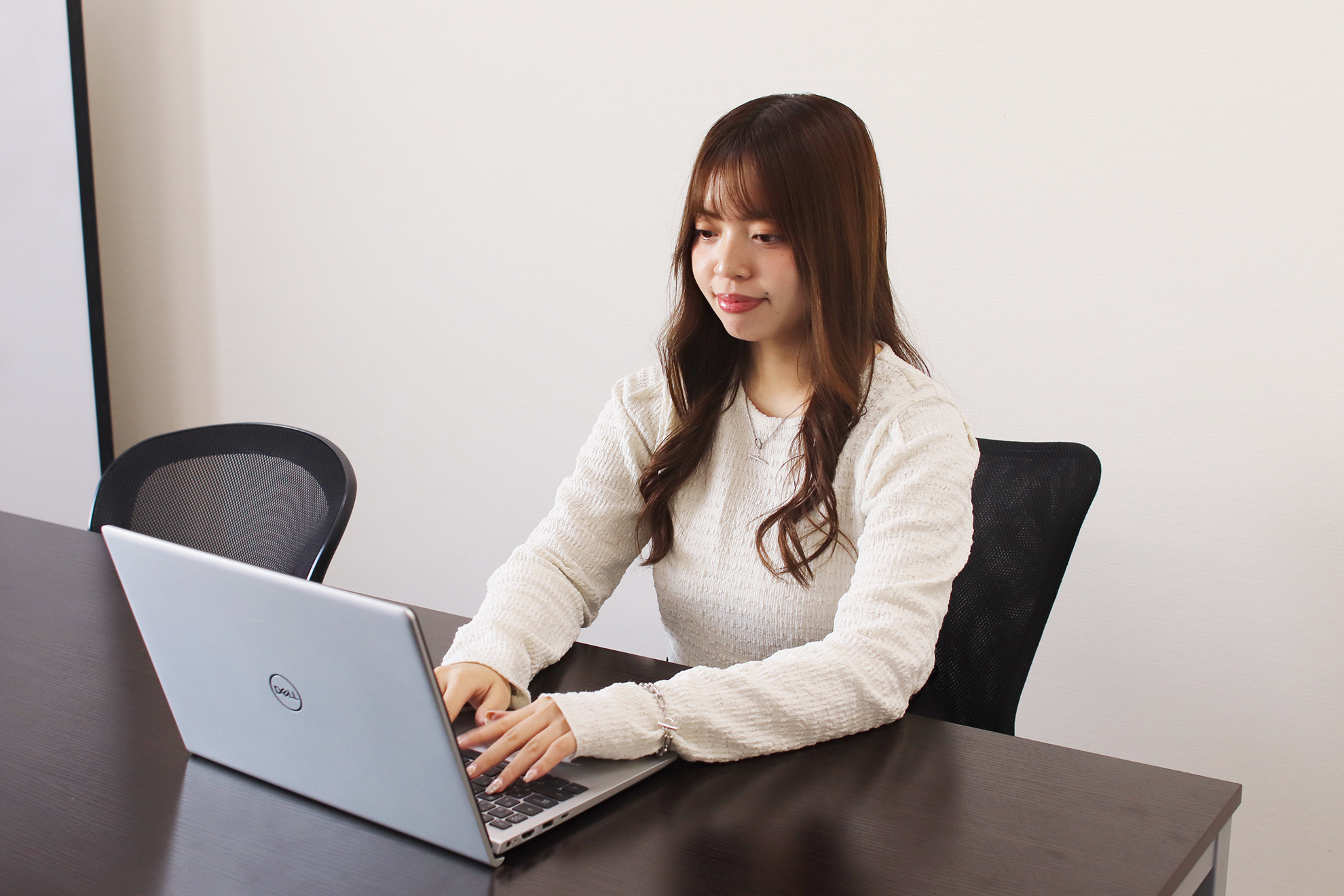 社内にクリエイティブ人材がいるだけで、更新スピードが変わる